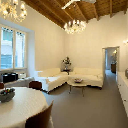Casa Alma Trastevere Iconic شقة